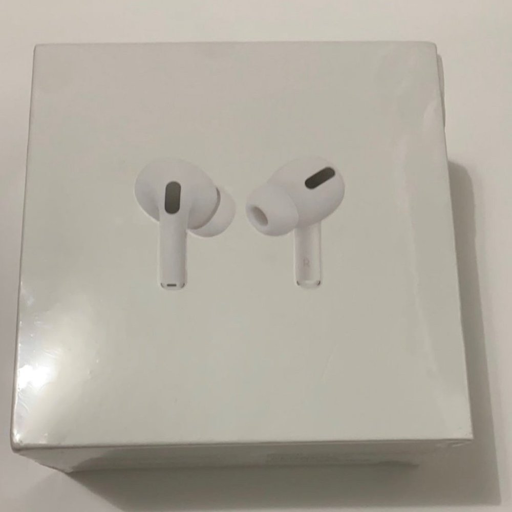 Apple AirPod Pro, White, Wireless with charging case